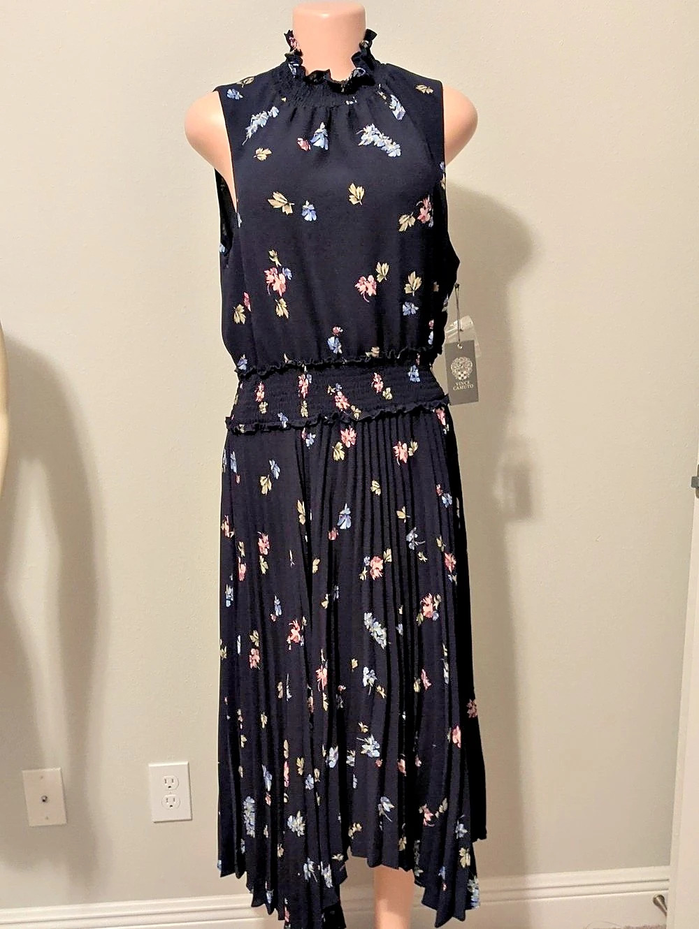 Vince Camuto Blue Floral-Print Pleated Handkerchief-Hem Maxi Dress NWT